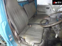 Toyota DYNA лот № 7123 оценка 3  с аукциона в Японии 5