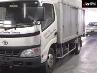 Toyota DYNA лот № 8090 оценка R  с аукциона в Японии 6