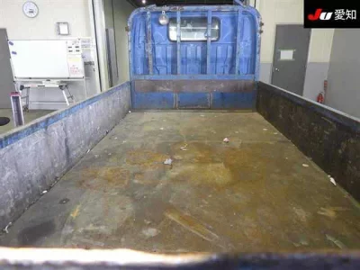 Toyota DYNA  с аукциона в Японии