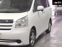Toyota NOAH лот № 30902 оценка R  с аукциона в Японии 6