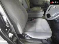 Toyota HIACE VAN лот № 7111 оценка 3.5  с аукциона в Японии 5