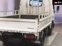 Mazda TITAN лот № 7141 оценка 3.5  с аукциона в Японии 7