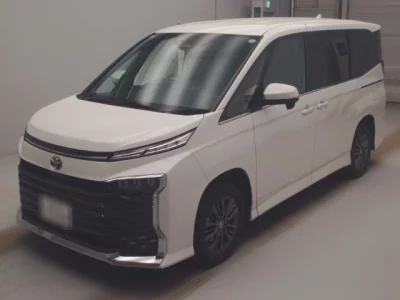 Toyota VOXY  с аукциона в Японии