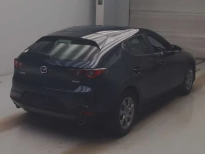 Mazda MAZDA3  с аукциона в Японии