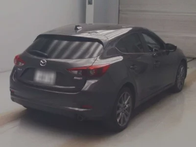 Mazda AXELA  с аукциона в Японии