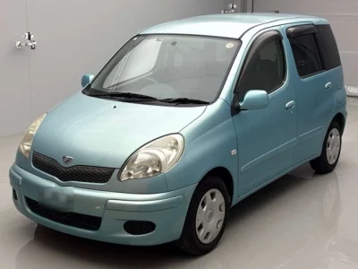 Toyota FUNCARGO  с аукциона в Японии