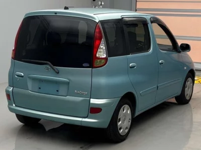 Toyota FUNCARGO  с аукциона в Японии