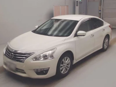 Nissan TEANA