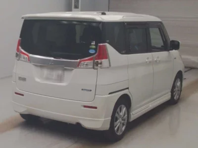 Mitsubishi DELICA D2