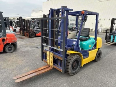 KOMATSU FORKLIFT
