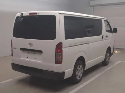 Toyota HIACE VAN  с аукциона в Японии