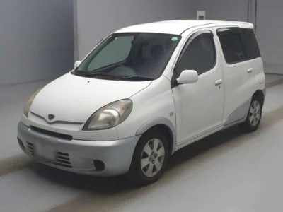 Toyota FUNCARGO  с аукциона в Японии