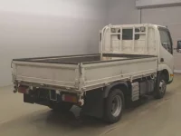 Hino DUTRO лот № 86301 оценка R  с аукциона в Японии 1