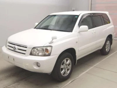 Toyota KLUGER  с аукциона в Японии