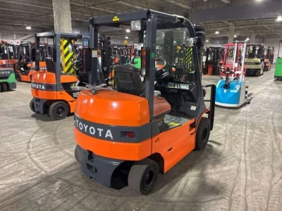 Toyota FORKLIFT