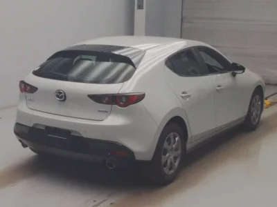 Mazda MAZDA3  с аукциона в Японии