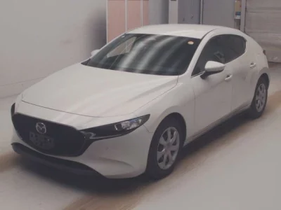 Mazda MAZDA3  с аукциона в Японии