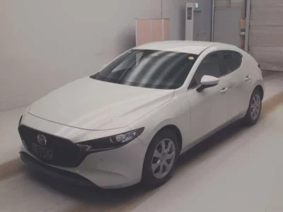 Mazda MAZDA3  с аукциона в Японии