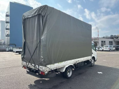 Toyota DYNA  с аукциона в Японии