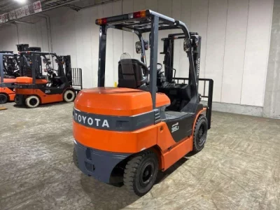 Toyota FORKLIFT