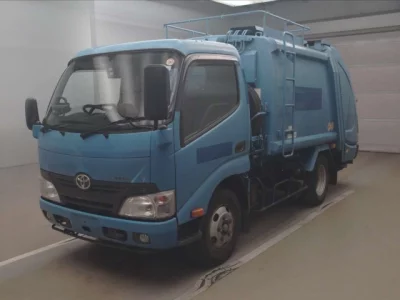 Toyota DYNA  с аукциона в Японии