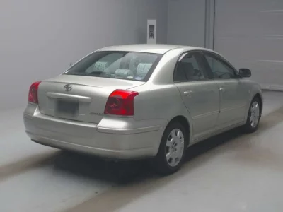 Toyota AVENSIS SEDAN