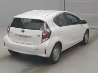 Toyota NOAH лот № 70108 оценка 3.5  с аукциона в Японии 1