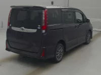 Toyota NOAH лот № 70084 оценка 3  с аукциона в Японии 1