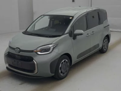 Toyota SIENTA  с аукциона в Японии
