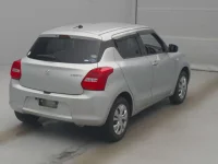 Suzuki SWIFT лот № 70012 оценка 4  с аукциона в Японии 1