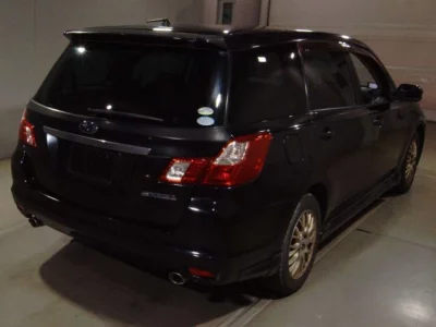 Subaru EXIGA  с аукциона в Японии