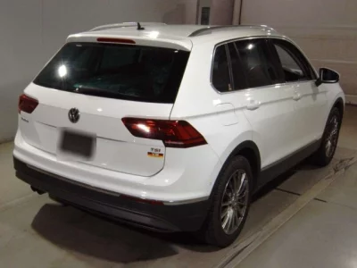 Volkswagen TIGUAN  с аукциона в Японии