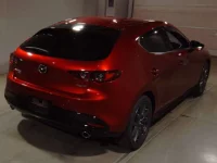 Mazda MAZDA3 лот № 30007 оценка 4  с аукциона в Японии 1