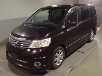 Nissan SERENA  с аукциона в Японии