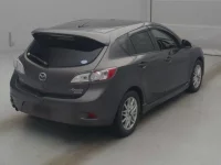 Mazda AXELA лот № 73701 оценка 3.5  с аукциона в Японии 1