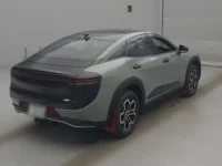 Toyota CROWN CROSSOVER лот № 72043 оценка 4.5  с аукциона в Японии 1