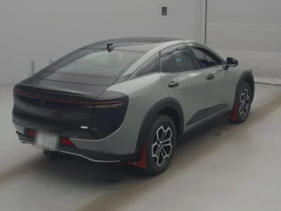 Toyota CROWN CROSSOVER  с аукциона в Японии