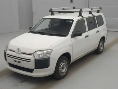 Toyota SUCCEED  с аукциона в Японии