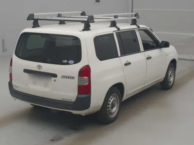 Toyota SUCCEED  с аукциона в Японии