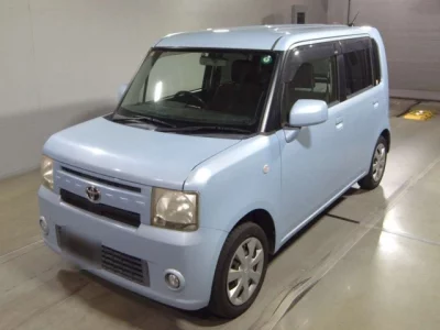 Toyota PIXIS SPACE  с аукциона в Японии
