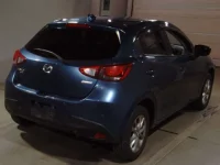 Mazda DEMIO лот № 31002 оценка 4  с аукциона в Японии 1