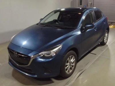 Mazda DEMIO  с аукциона в Японии