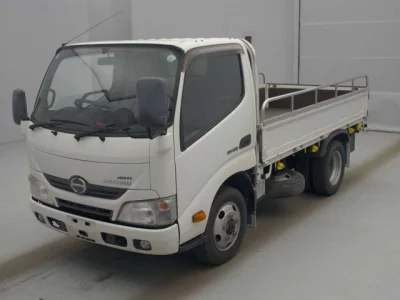 Hino DUTRO  с аукциона в Японии