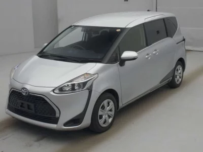 Toyota SIENTA  с аукциона в Японии