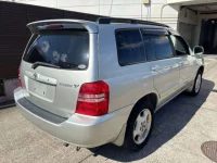 Toyota KLUGER лот № 50039 оценка R  с аукциона в Японии 1