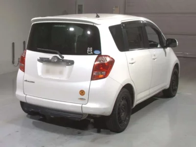 Toyota RACTIS  с аукциона в Японии