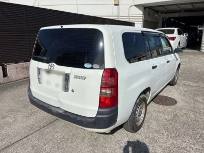Toyota SUCCEED