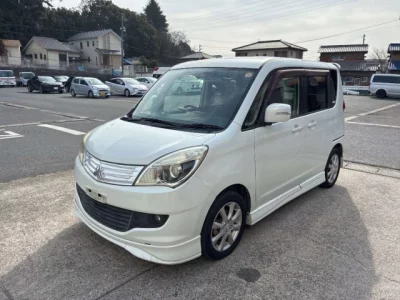 Mitsubishi DELICA D2