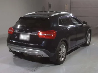 Mercedes-Benz GLA CLASS