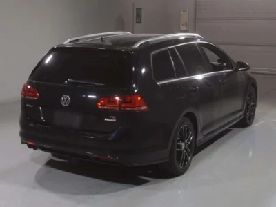 Volkswagen GOLF VARIANT